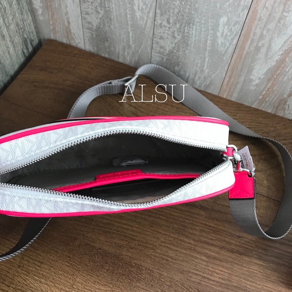 Michael Kors Fulton Sport LG EW Xbody Neon Pink - Picture 7 of 8